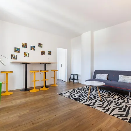 Smart Centre- 2 Apartment